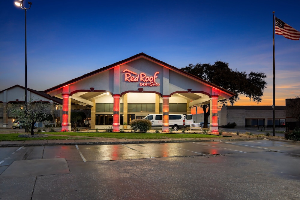 Hotel Red Roof Inn & Suites Irving - DFW Airport South
