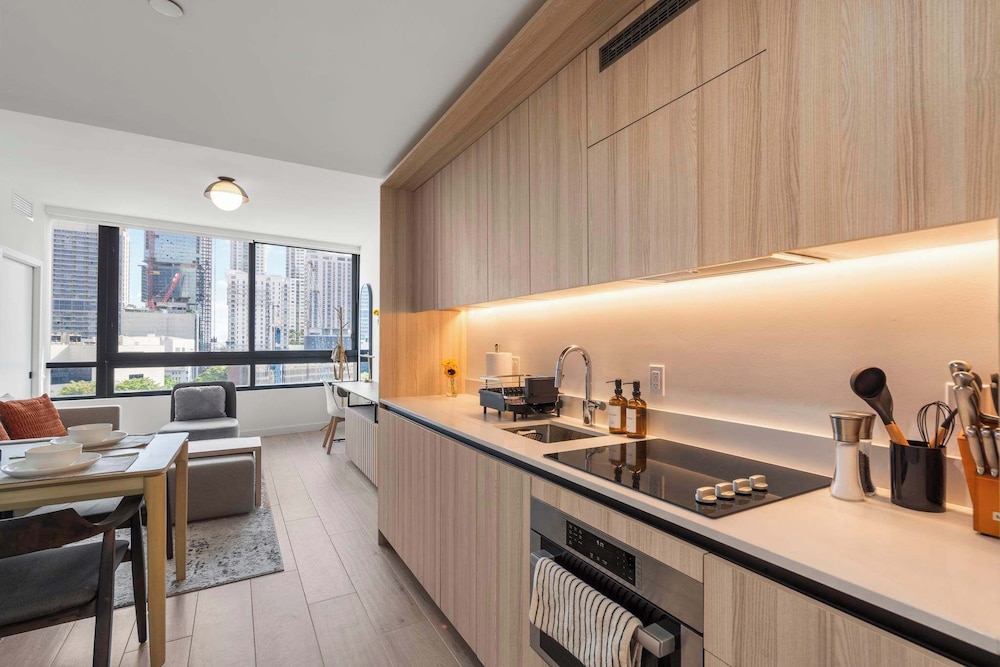 Luxury City Views in Downtown Miami