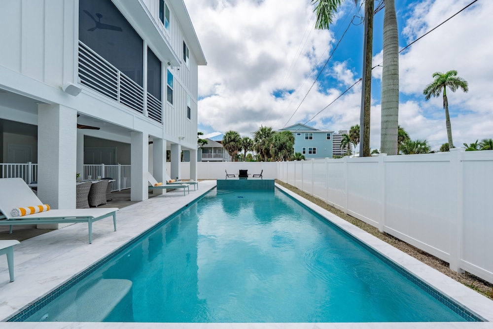 Sun Kissed Villa