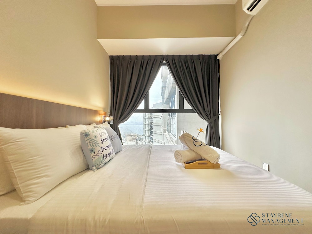 Country Garden Danga Bay Sea View Homestay by Stayrene