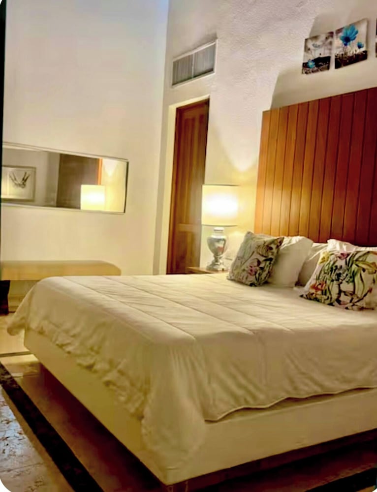Luxurious Punta Cana Villa With Private Pool & Beach Access