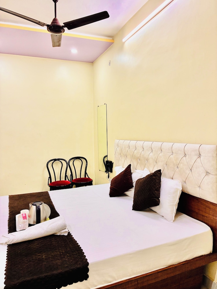 Shivanya guest house