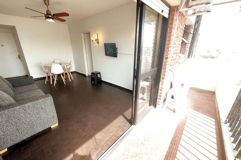 Palermo Panorama Stylish 2-bedroom High-floor Retreat