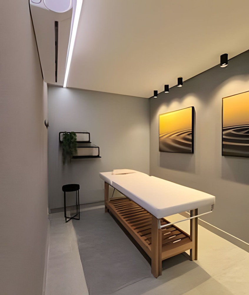 Studio Design 3 - Lions