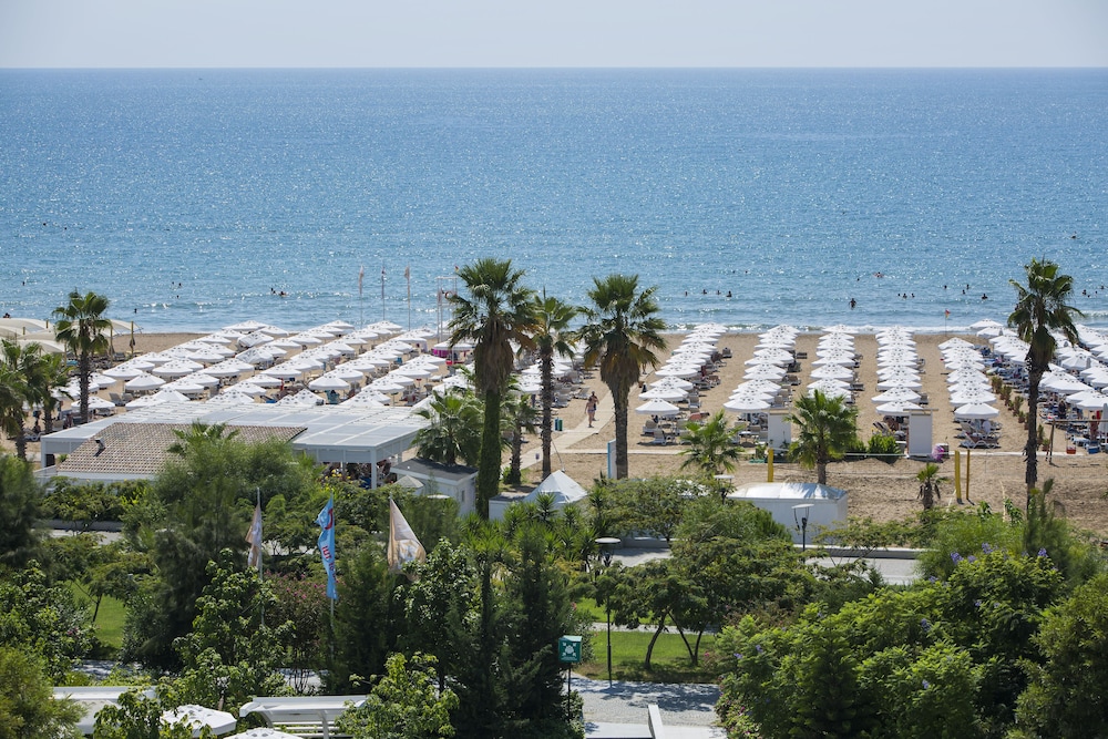 Tui Blue Side- All Inclusive