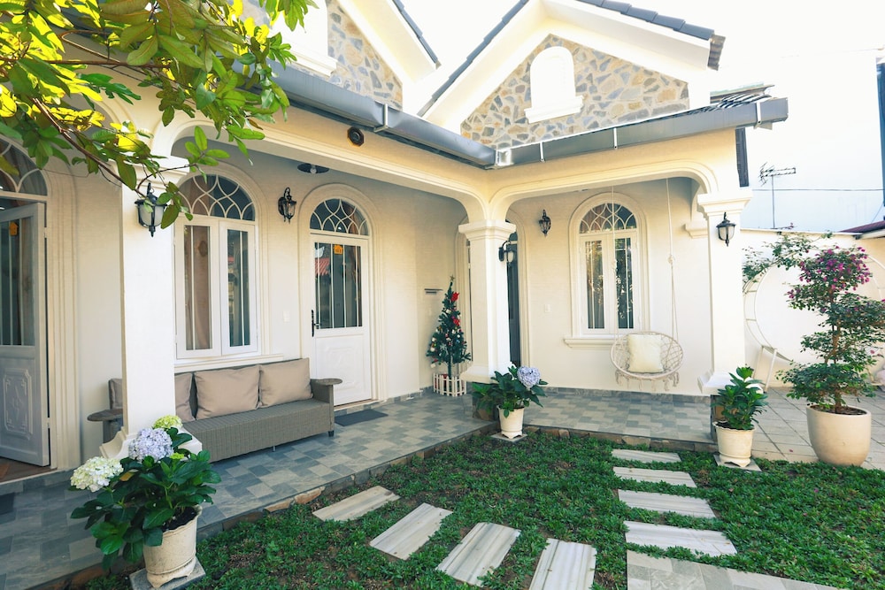 HUE SILK HOMESTAY