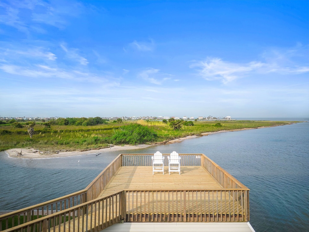 Bay Vista by Ryson Vacation Rentals