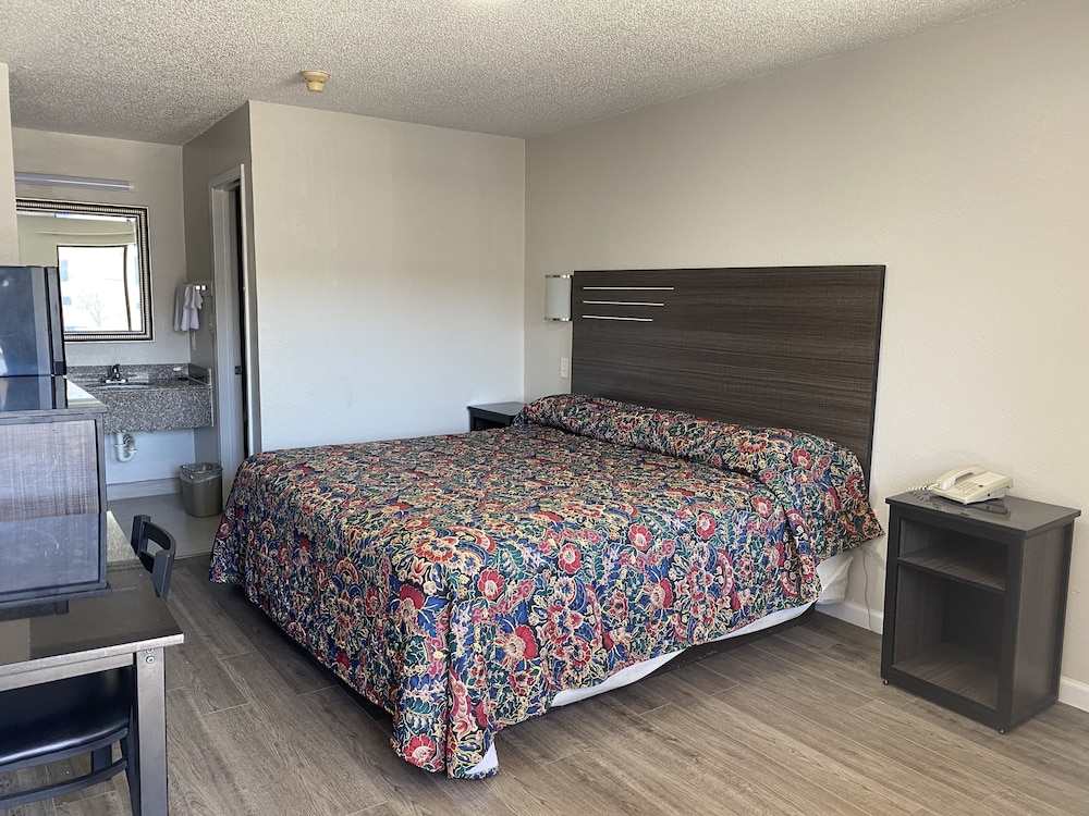 Dallas / Fort Worth Vacations - Jupiter Inn - Property Image 2