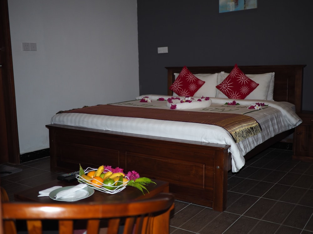 Equator HomeStay