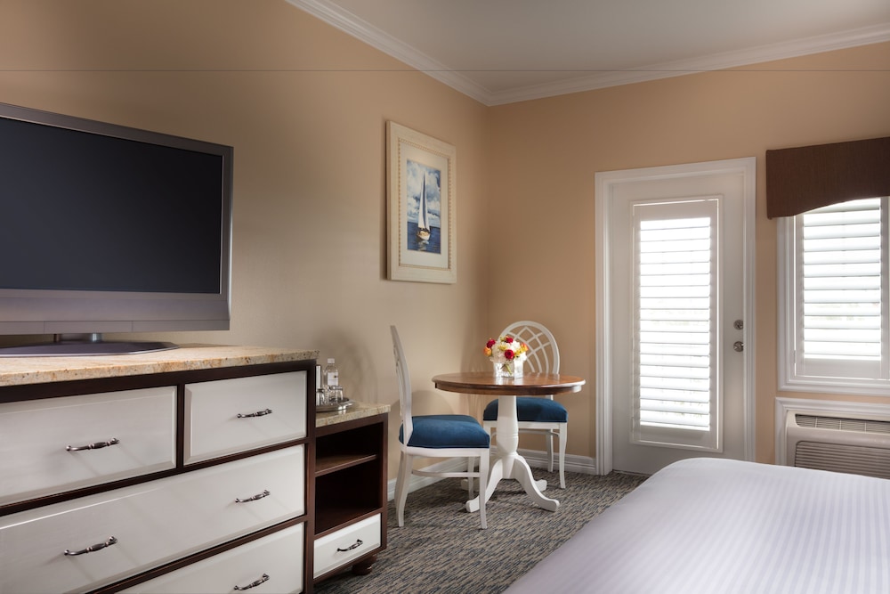 Orlando Vacations - Kemah Boardwalk Inn - Property Image 2