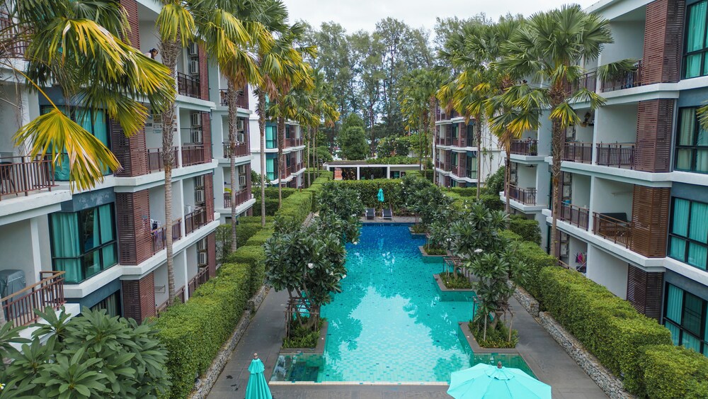 Great Location everything you need  c124 view 5