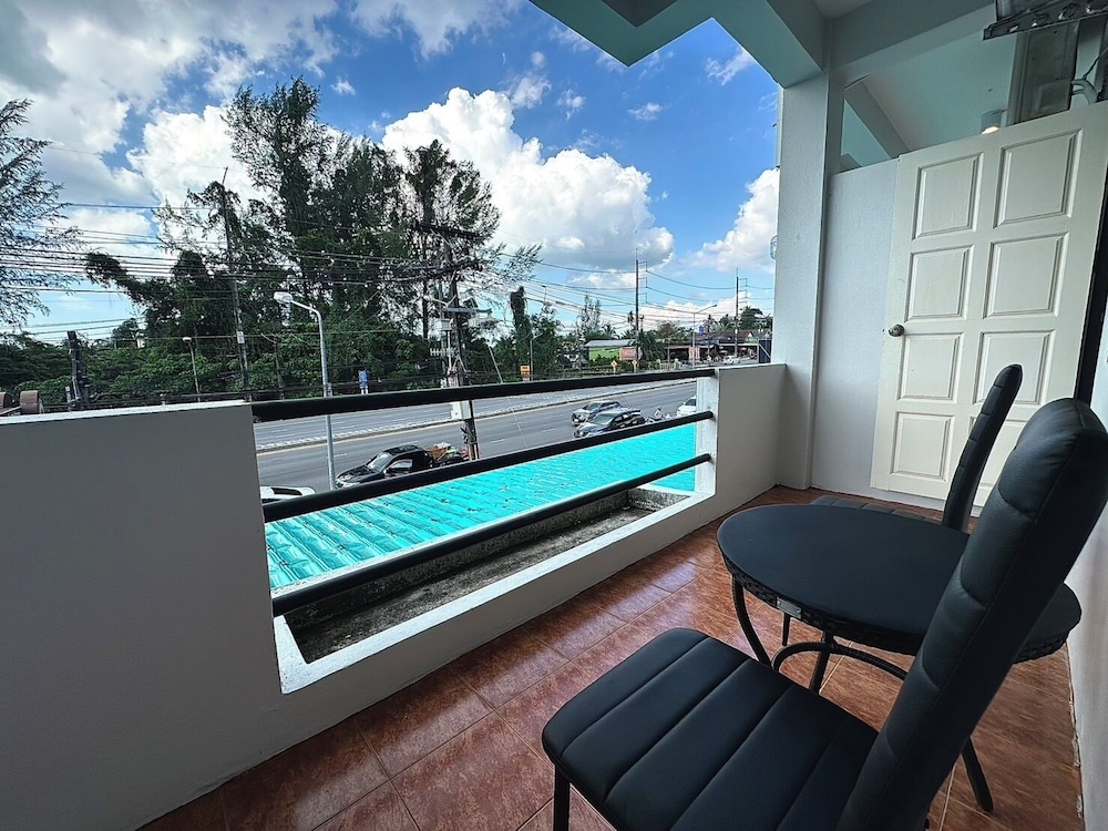 Zimbei Cozytel Khaolak