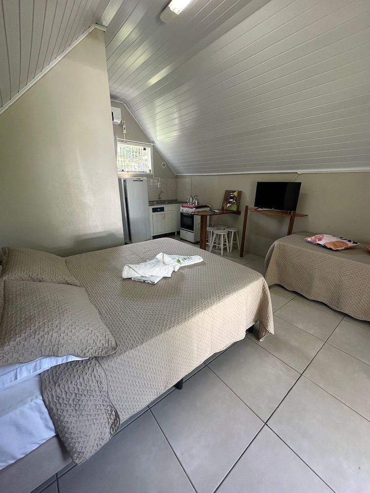 Pousada Cardoso Surf Camping - Laguna - SC