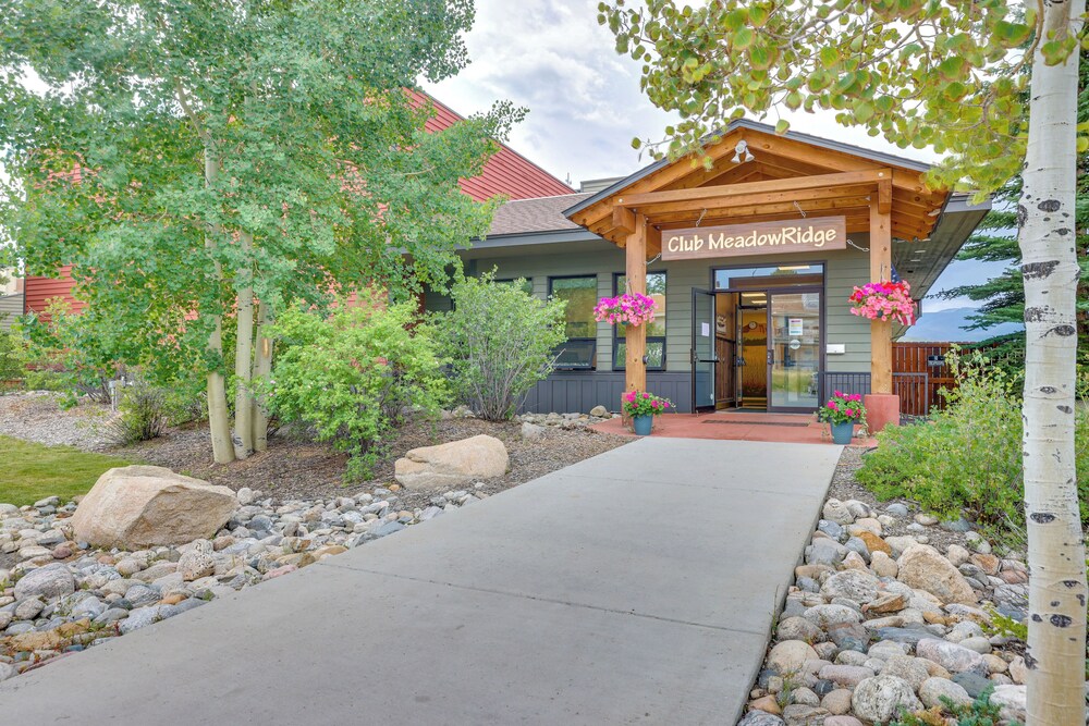 Fraser Mountain Retreat w/ Resort Amenities!