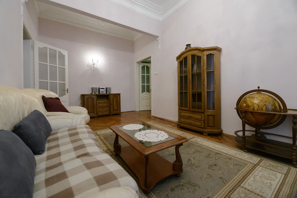 Kiev Accommodation Hotel Service