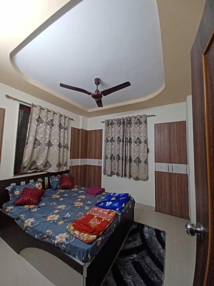 Bungalow 3bhk