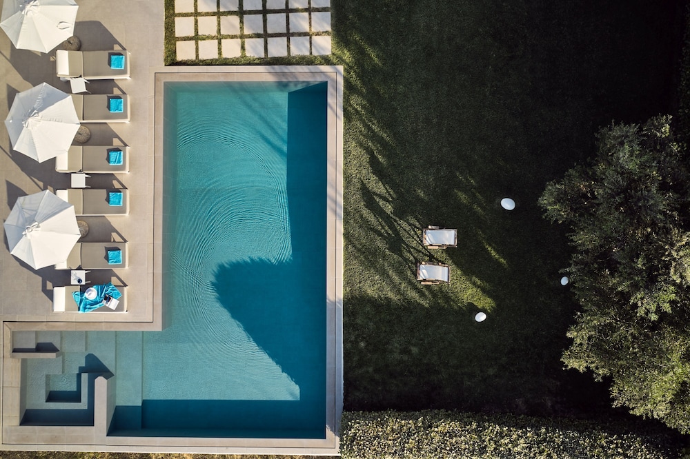 Drallos Luxury Villa