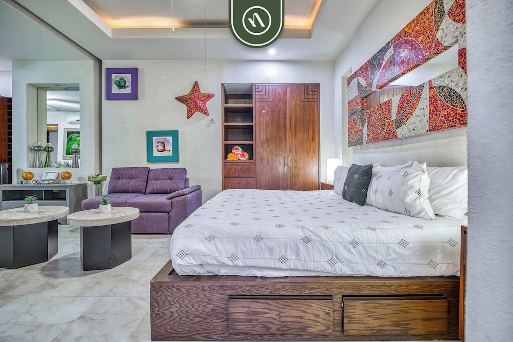 Studio in Romantic Zone - Rooftop Pool - King Bed
