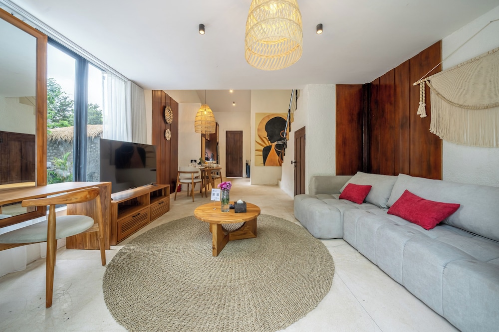 Sacred Jungle by EVDEkimi Ubud – Modern Villas and Apartments with Kitchens, Pools, & Personalized Concierge Service