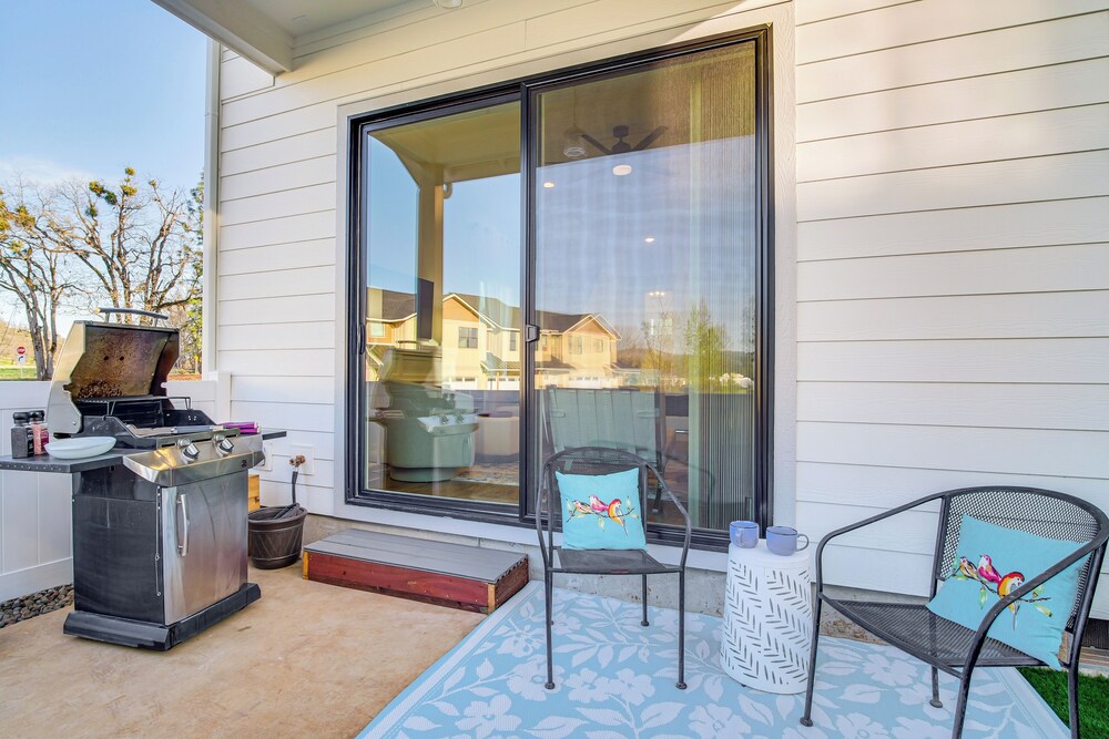 Eagle Point Golf Retreat: Pool Access + Patio!