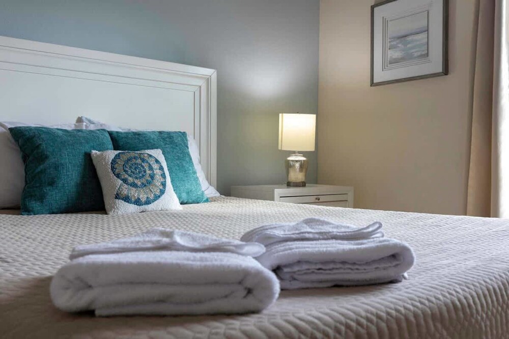 4BR Family Townhouse Steps to Disney