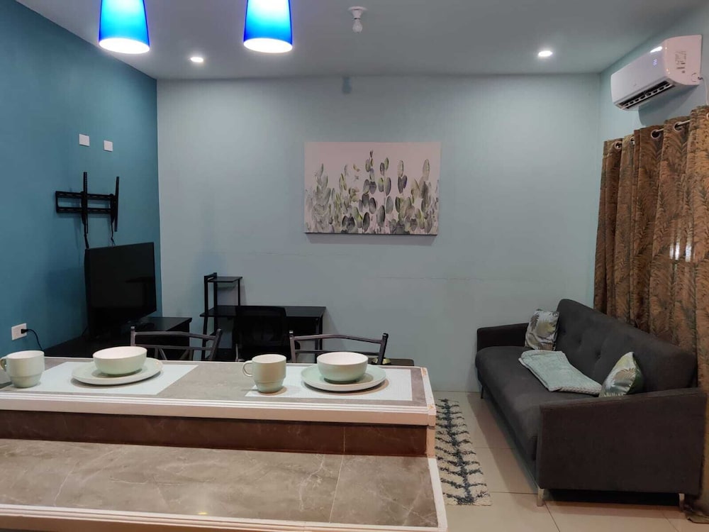 El Carmen Apartments