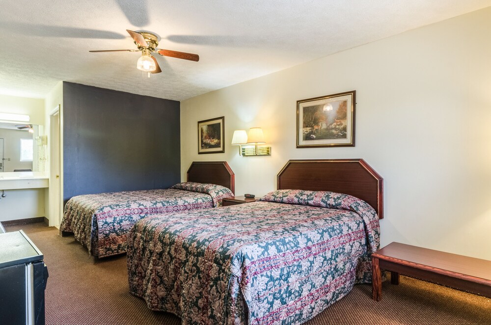 Deerfield Inn