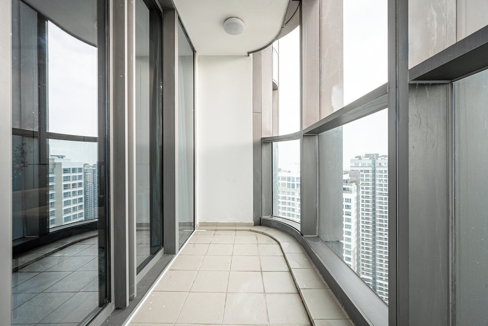Somi Luxstay Landmark 81