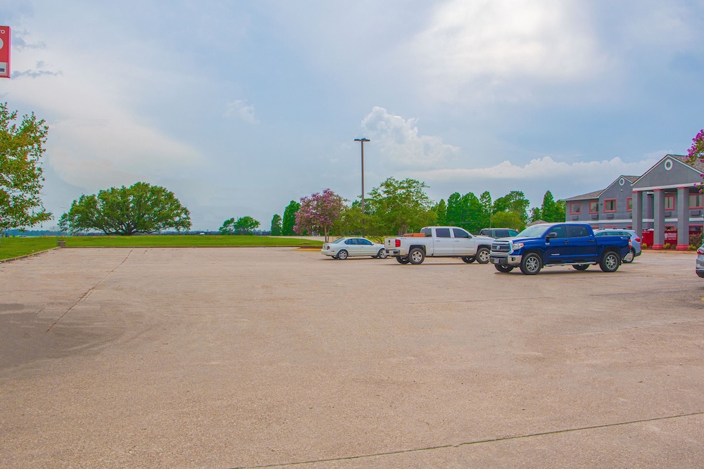 Americas Best Value Inn Donaldsonville
