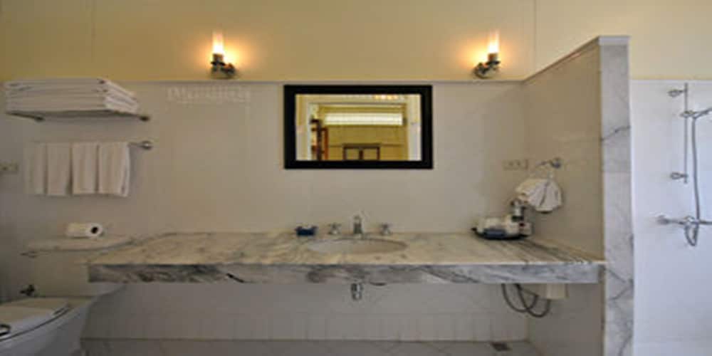 Photo 43