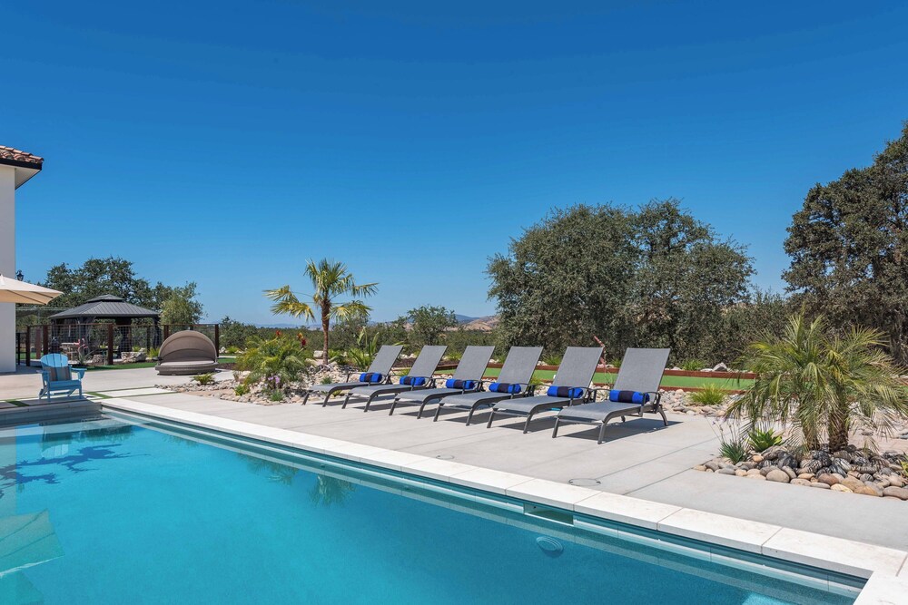 Blue Oak Oasis At Lake Naci