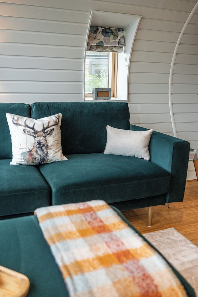 Stunning EcoRetreat Pods in Old Chalford