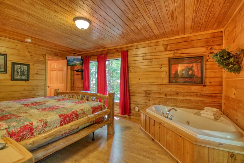 Cottage In The Pines #297 view 4