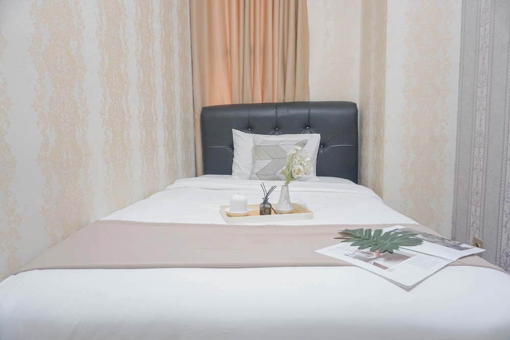 Homey And Best Deal 2Br Transpark Cibubur Apartment
