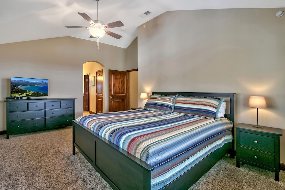Conifer Chalet 3 Bedroom Condo