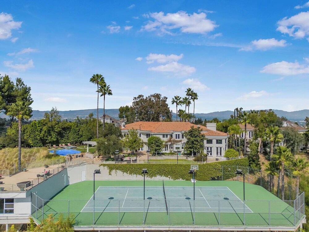 Villa Clarinda - Architect-designed Dream Estate With Theater & Outdoor Oasis