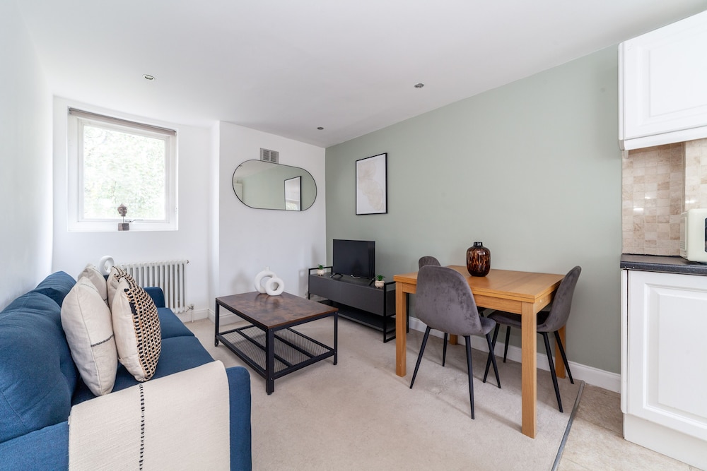 The Wandsworth Flat
