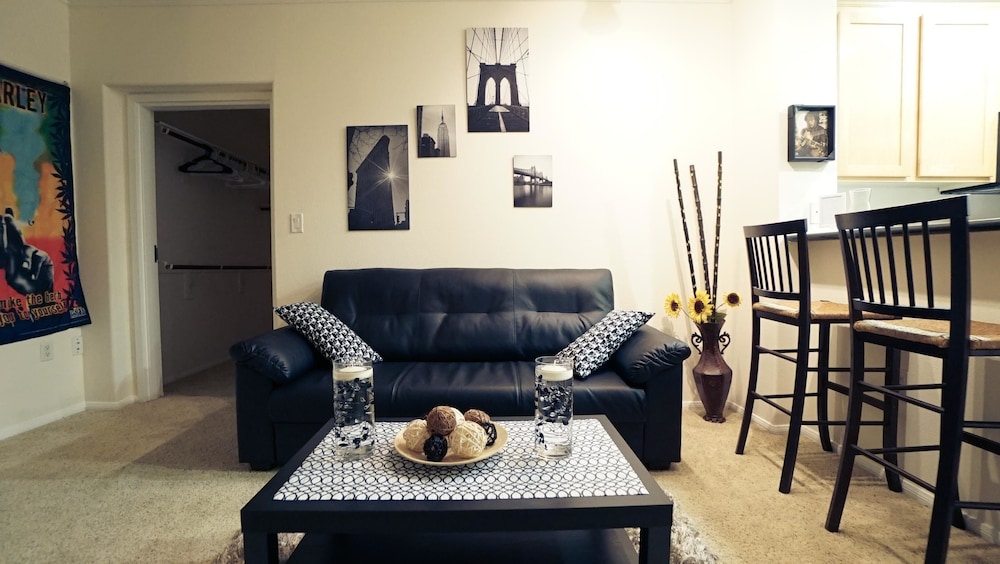 New Lyfe Finest Luxury Apartment