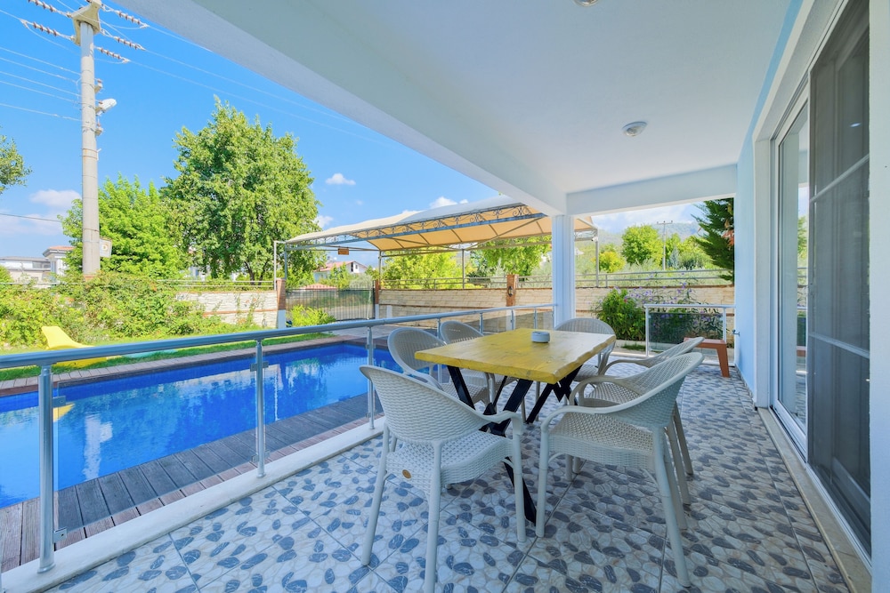 Villa Maya