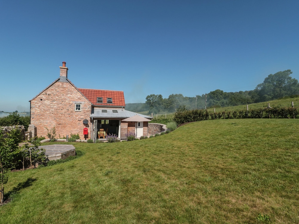 Lilac Cottage