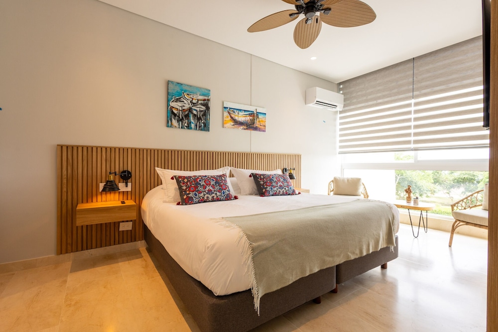 Seaside 3BR Retreat w Terrace Beach Access
