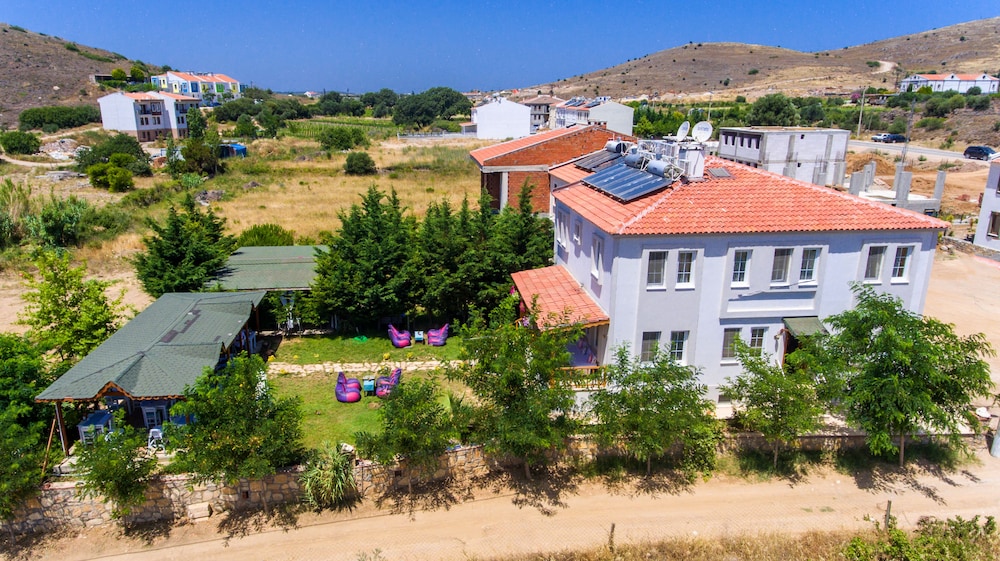 Le Mansion Otel - Image 14