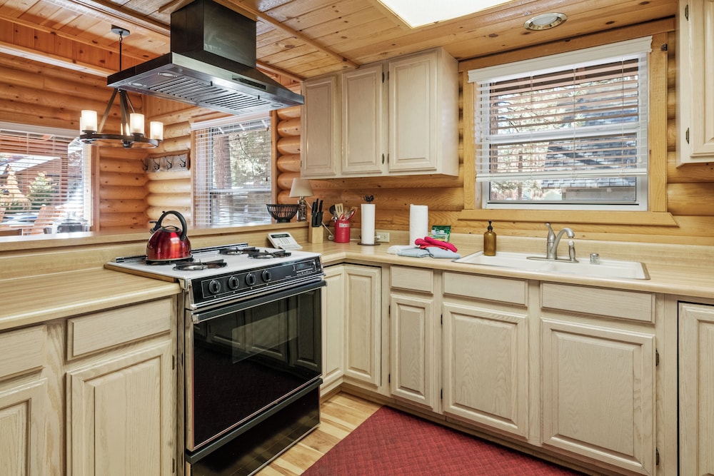 Cubs Cabin