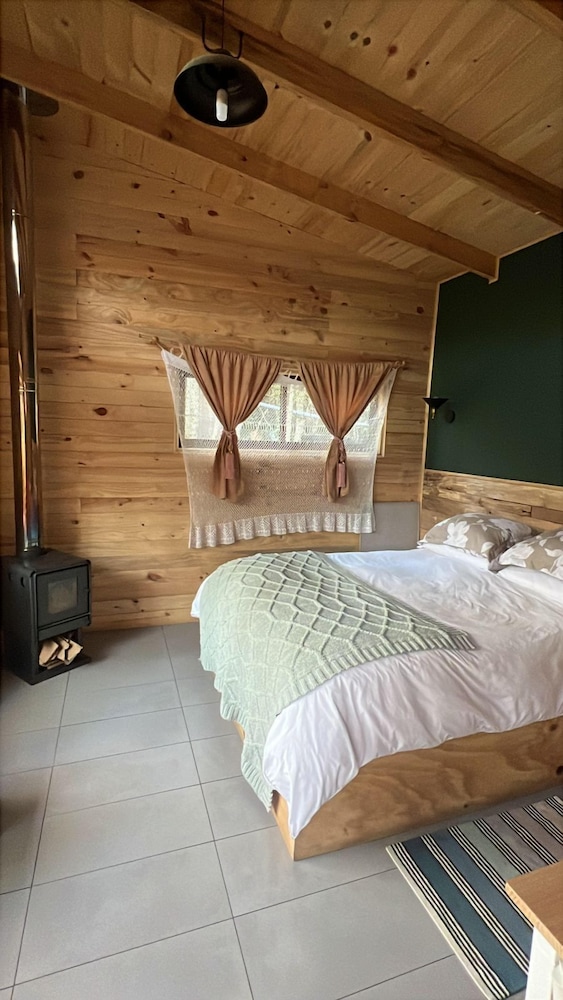 Km 6 River Lodge