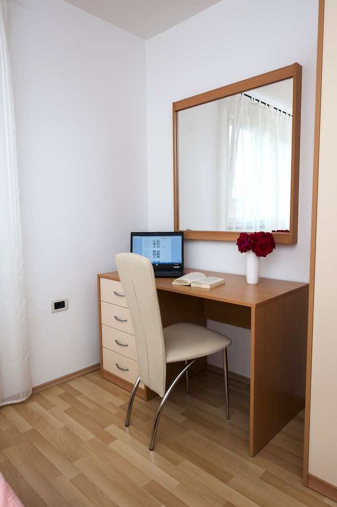 Apartments Davorka