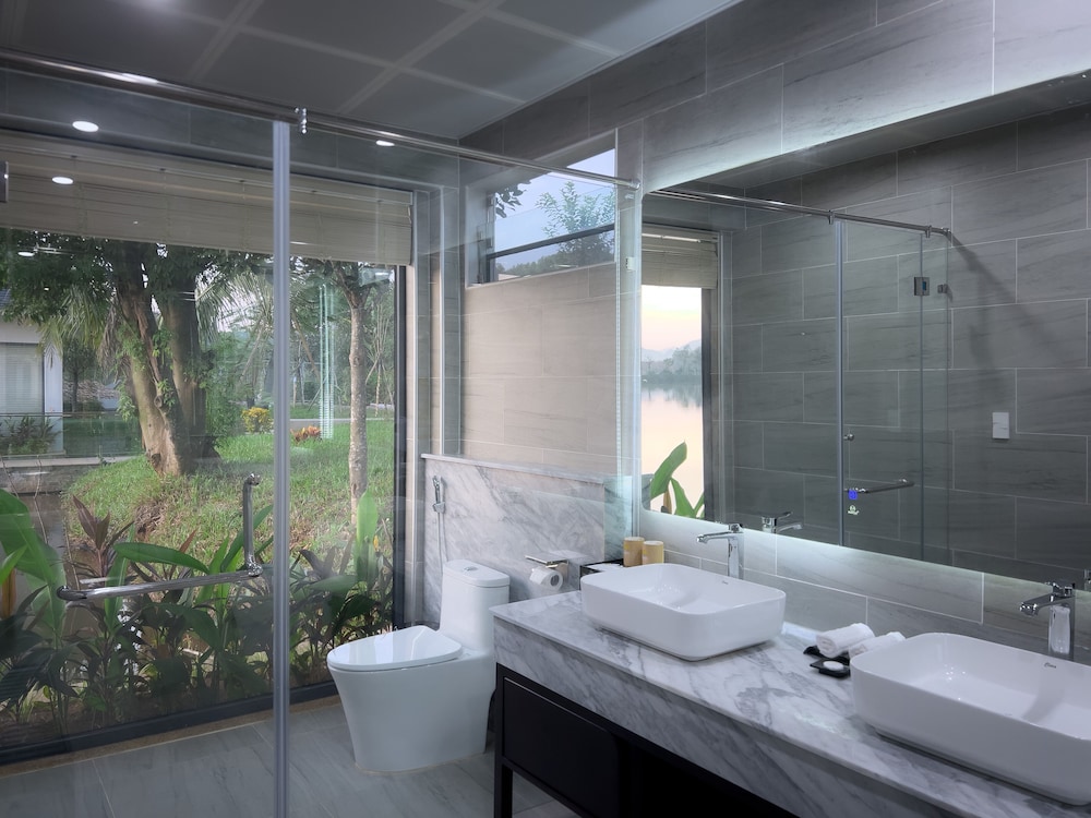 Lamori Resort & Spa