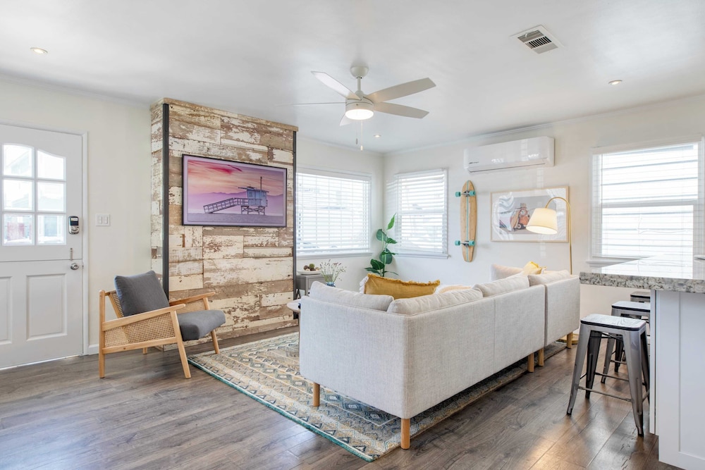 Surfrider Buyout by Avantstay 2 Home Buyout By the Beach!