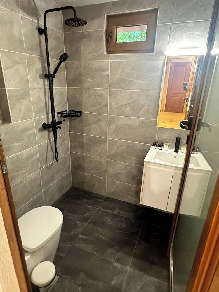Villa Yarema Mountain Relax With Hot Jacuzzi & Sauna