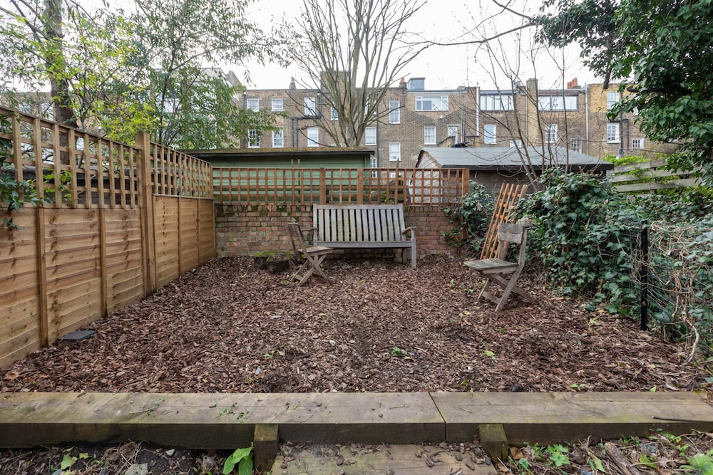 Charming 2BD Georgian Town House - Camden Town