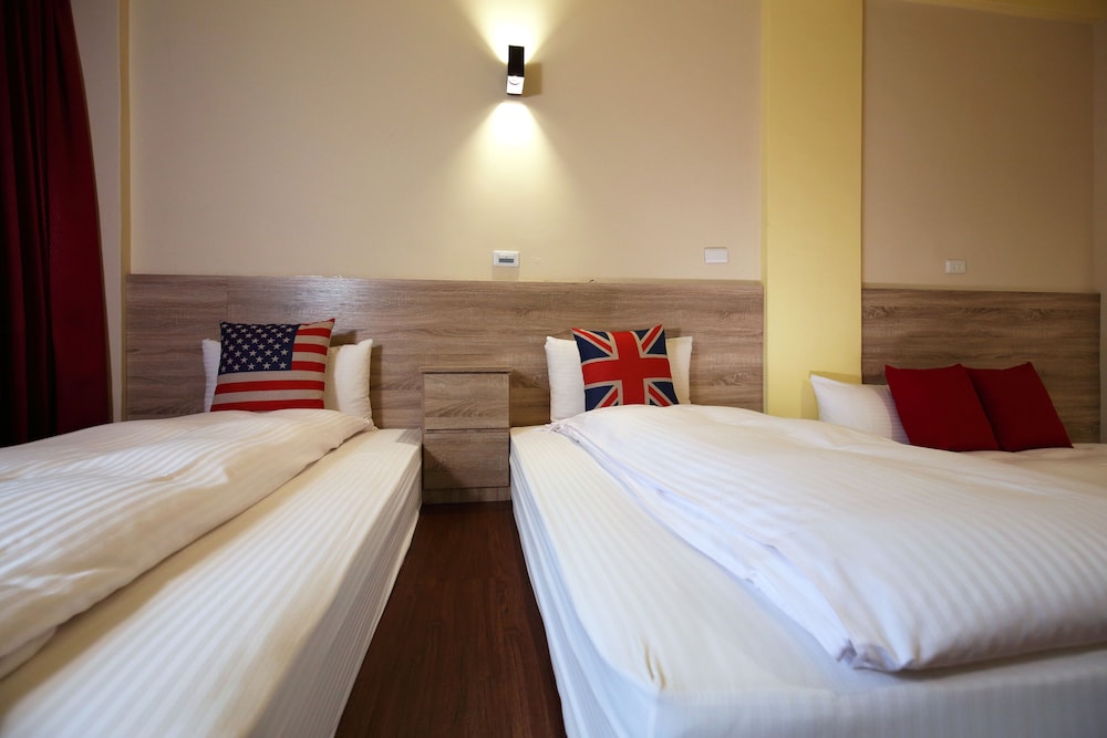 Corner House - Hostel